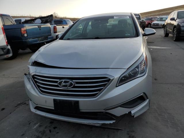 Photo 5 from auction – 2017 HYUNDAI SONATA SE with VIN 5NPE24AF7HH460166