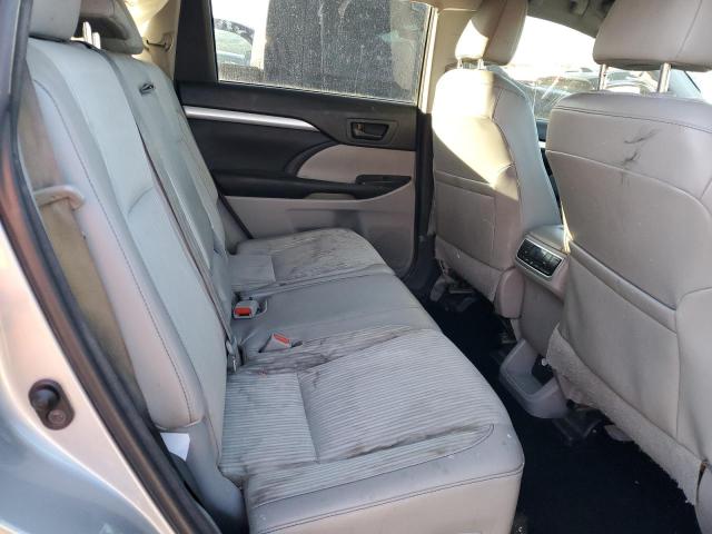 Photo 10 from auction – 2015 TOYOTA HIGHLANDER with VIN 5TDZKRFH8FS102638
