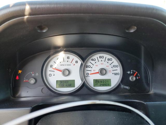 Photo 9 from auction – 2005 FORD ESCAPE LIM with VIN 1FMCU94155KB02040