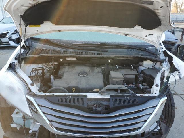 Photo 12 from auction – 2011 TOYOTA SIENNA XLE with VIN 5TDYK3DC8BS162364