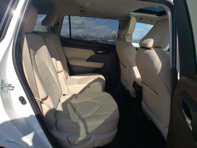 Photo 11 from auction – 2021 TOYOTA HIGHLANDER with VIN 5TDHZRBH2MS067735