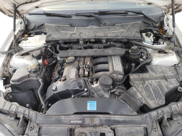 Photo 11 from auction – 2011 BMW 128 I with VIN WBAUL7C58BVM80199