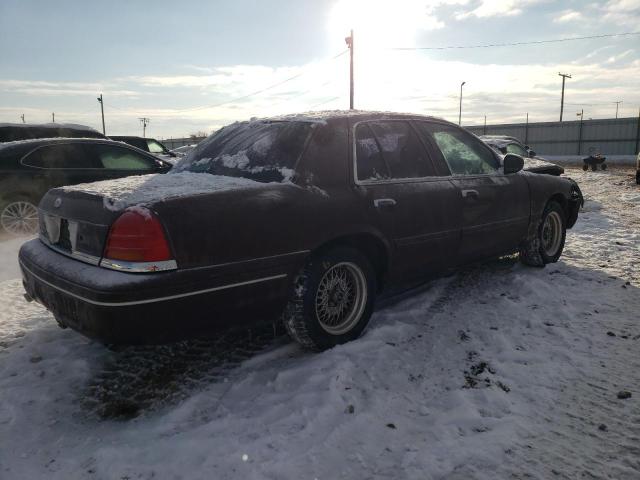 Photo 3 from auction – 2001 FORD CROWN VICT with VIN 2FAFP74W01X103389