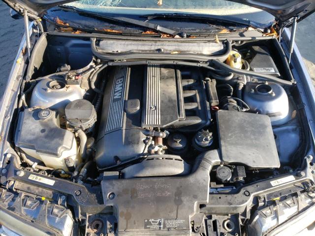 Photo 11 from auction – 2002 BMW 325 CI with VIN WBABS33422PG84529