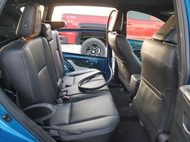 Photo 11 from auction – 2016 TOYOTA RAV4 SE with VIN JTMJFREV6GJ070571