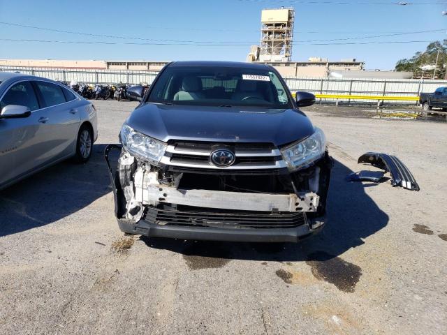 Photo 5 from auction – 2017 TOYOTA HIGHLANDER with VIN 5TDZZRFHXHS215604