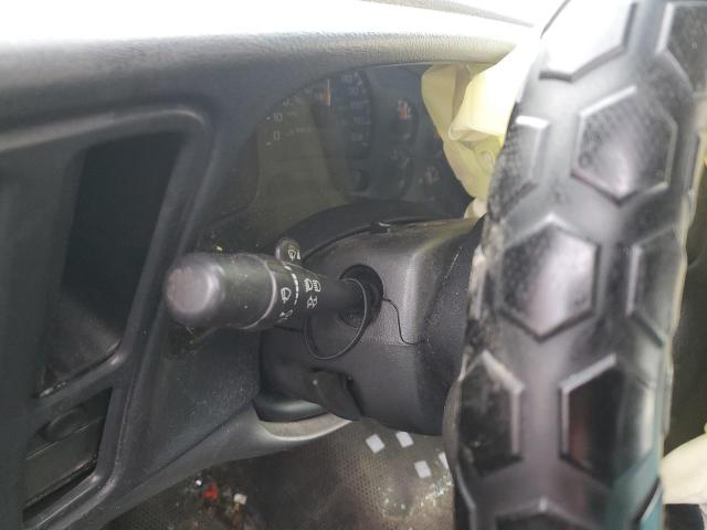 Photo 9 from auction – 2004 CHEVROLET SILVERADO with VIN 1GCEC14X84Z331209