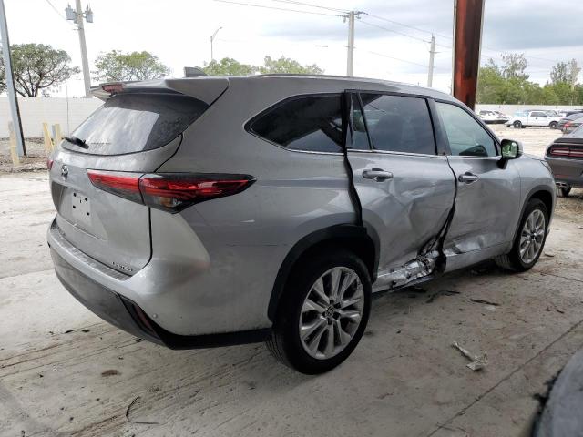 Photo 3 from auction – 2022 TOYOTA HIGHLANDER with VIN 5TDYZRAH3NS558995