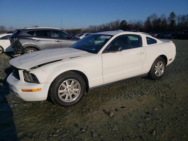 FORD MUSTANG 2008 with VIN 1ZVHT80N985175010 - Photo from auction