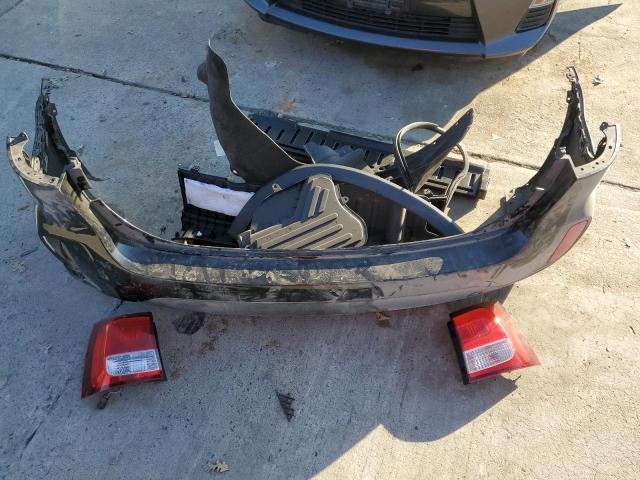 Photo 13 from auction – 2015 KIA SORENTO LX with VIN 5XYKTDA75FG584398