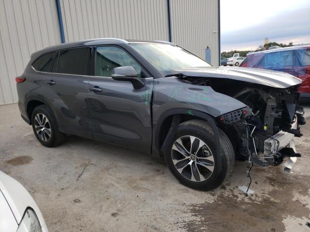 Photo 4 from auction – 2021 TOYOTA HIGHLANDER with VIN 5TDGZRAH6MS535432