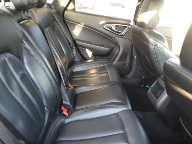 Photo 10 from auction – 2016 CHRYSLER 200 LIMITE with VIN 1C3CCCAB0GN192561