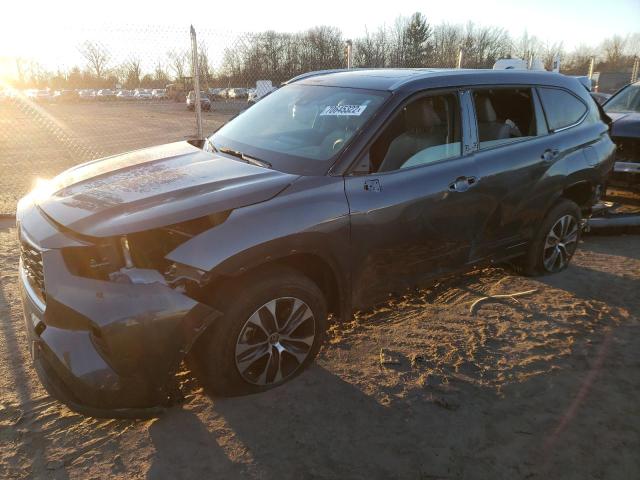 TOYOTA HIGHLANDER 2022 with VIN 5TDGZRBH3NS590565 - Photo from auction