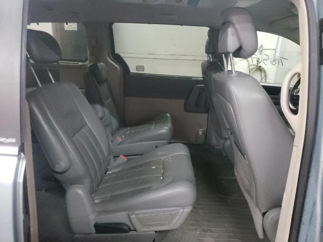 Photo 11 from auction – 2010 CHRYSLER TOWN & COU with VIN 2A4RR5DX0AR329610