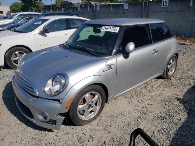 Photo 2 from auction – 2011 MINI COOPER with VIN WMWSU3C58BT094858