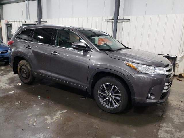 Photo 4 from auction – 2018 TOYOTA HIGHLANDER with VIN 5TDJZRFH7JS832316
