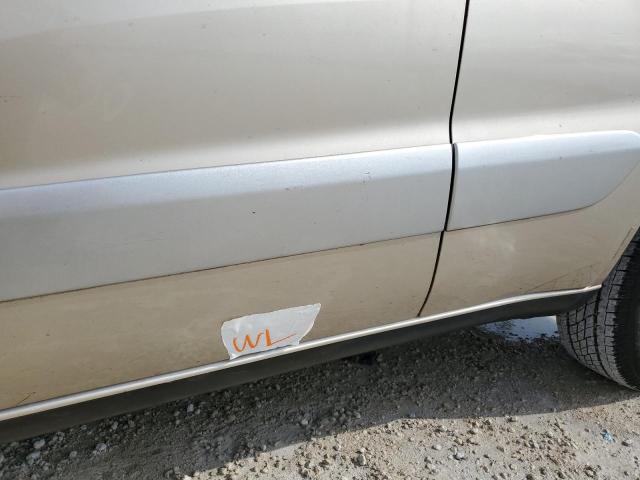 Photo 13 from auction – 2004 TOYOTA RAV4 with VIN JTEGD20VX40035768