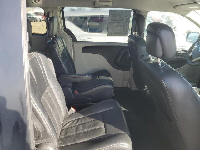 Photo 11 from auction – 2012 CHRYSLER TOWN & COU with VIN 2C4RC1BG3CR189994