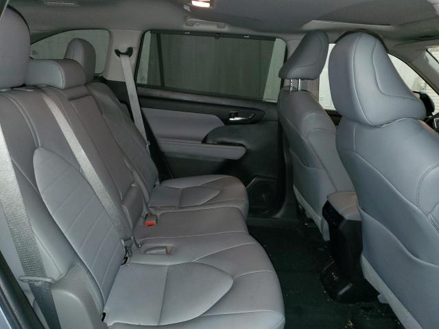 Photo 11 from auction – 2022 TOYOTA HIGHLANDER with VIN 5TDGZRBH2NS227514