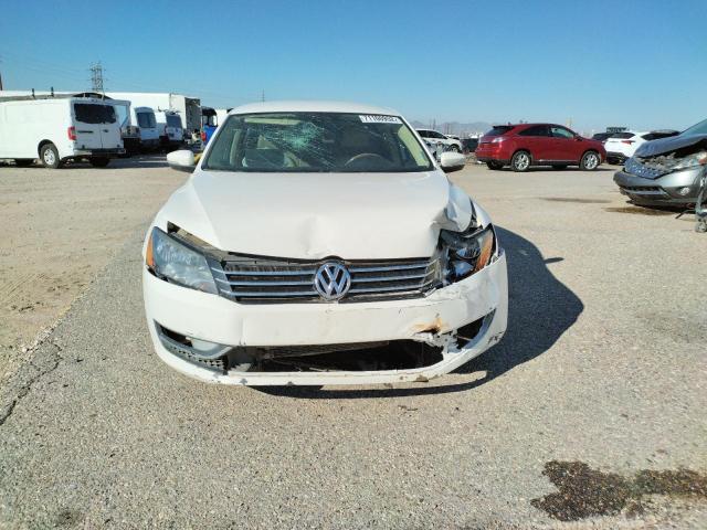Photo 5 from auction – 2015 VOLKSWAGEN PASSAT S with VIN 1VWAT7A39FC106433