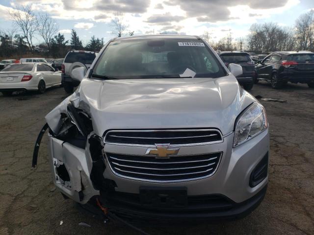 Photo 5 from auction – 2015 CHEVROLET TRAX 1LS with VIN 3GNCJPSB9FL245884