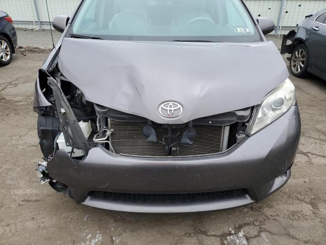 Photo 11 from auction – 2013 TOYOTA SIENNA XLE with VIN 5TDDK3DC8DS064310