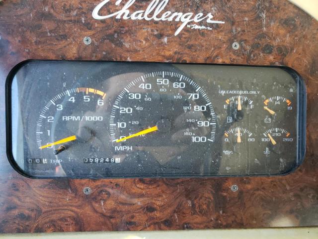 Photo 8 from auction – 2000 DAMO MOTORHOME with VIN 5B4LP37J4Y3317708