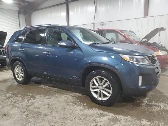 Photo 4 from auction – 2015 KIA SORENTO LX with VIN 5XYKTCA64FG561244