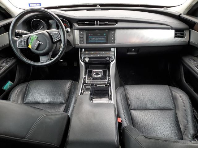 Photo 8 from auction – 2017 JAGUAR XF PRESTIG with VIN SAJBE4BV6HCY32545
