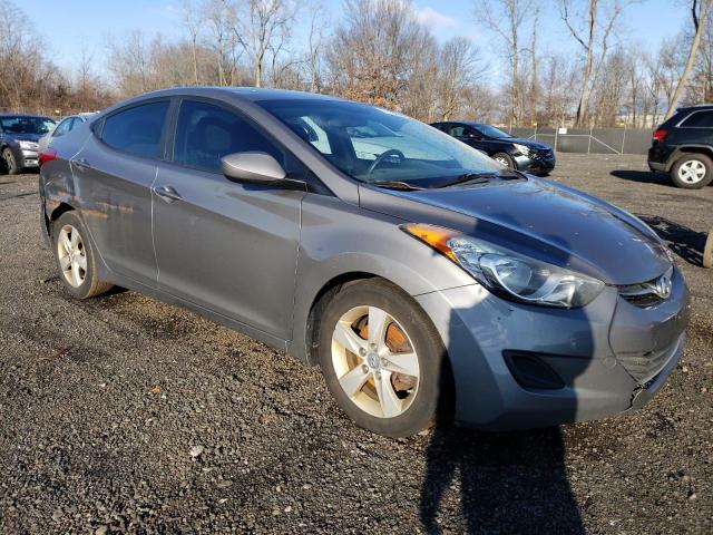 Photo 4 from auction – 2013 HYUNDAI ELANTRA GL with VIN 5NPDH4AE2DH324975