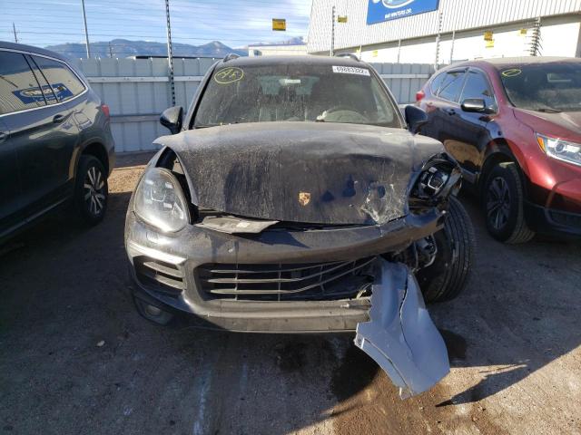 Photo 5 from auction – 2017 PORSCHE CAYENNE SE with VIN WP1AE2A20HLA73895