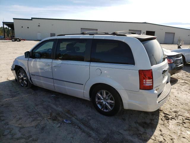 Photo 2 from auction – 2010 CHRYSLER TOWN & COU with VIN 2A4RR5D15AR298527