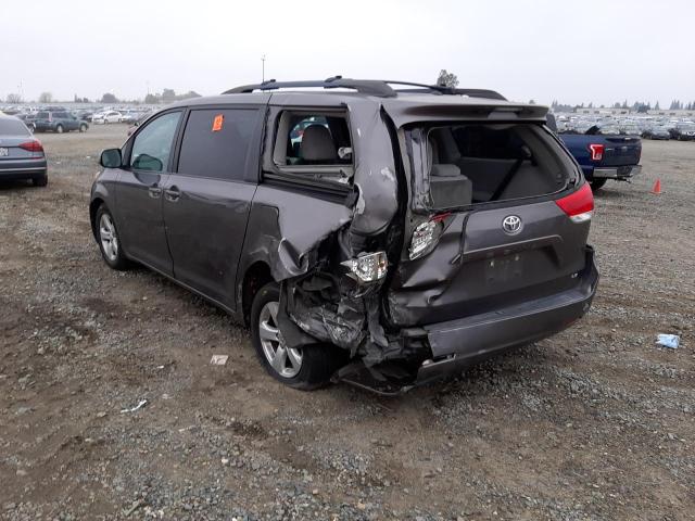Photo 2 from auction – 2011 TOYOTA SIENNA LE with VIN 5TDKK3DC2BS157151