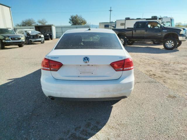 Photo 6 from auction – 2015 VOLKSWAGEN PASSAT S with VIN 1VWAT7A39FC106433