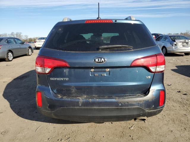 Photo 6 from auction – 2015 KIA SORENTO LX with VIN 5XYKTDA74FG610795