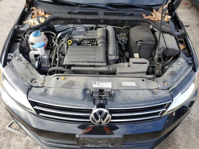 Photo 11 from auction – 2017 VOLKSWAGEN JETTA S with VIN 3VW2B7AJ2HM359990