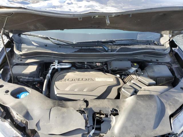 Photo 12 from auction – 2018 HONDA PILOT TOUR with VIN 5FNYF6H97JB026752