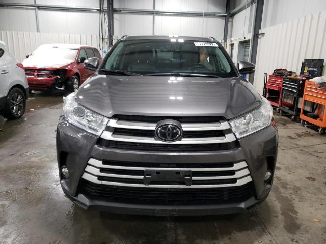 Photo 5 from auction – 2018 TOYOTA HIGHLANDER with VIN 5TDJZRFH7JS832316
