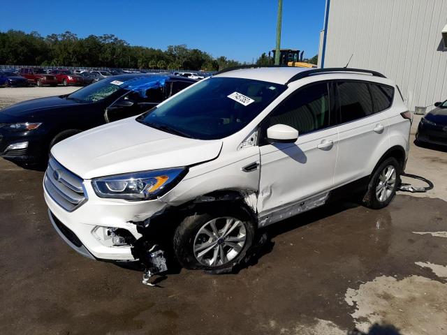 صورة رقم 1 من المزاد - 2018 FORD ESCAPE SEL مع VIN 1FMCU0HD3JUC27729