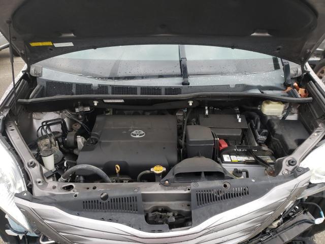 Photo 12 from auction – 2016 TOYOTA SIENNA XLE with VIN 5TDDK3DC4GS134700