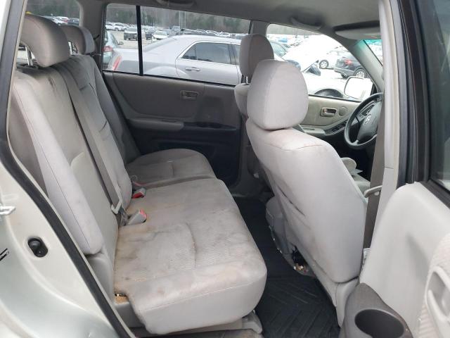 Photo 11 from auction – 2005 TOYOTA HIGHLANDER with VIN JTEGP21A050043446
