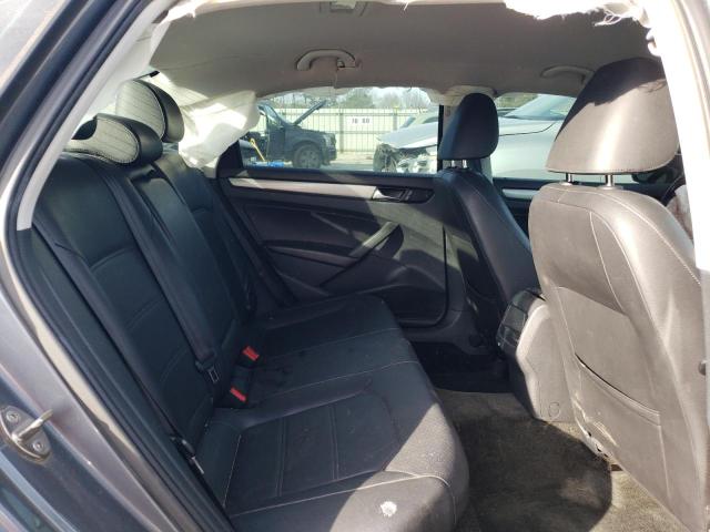 Photo 10 from auction – 2015 VOLKSWAGEN PASSAT S with VIN 1VWAT7A38FC032485