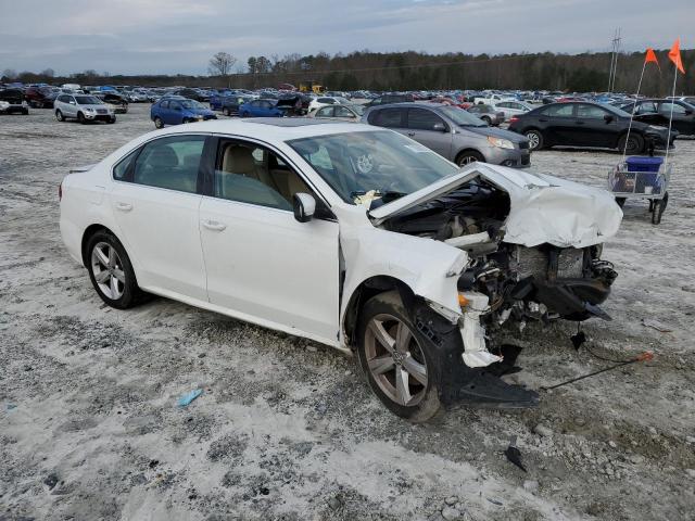 Photo 4 from auction – 2013 VOLKSWAGEN PASSAT SE with VIN 1VWBP7A33DC047045