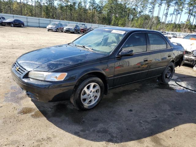 TOYOTA CAMRY LE 1999 with VIN 4T1BF22K7XU080915 - Photo from auction