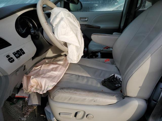 Photo 7 from auction – 2011 TOYOTA SIENNA XLE with VIN 5TDYK3DC2BS040339