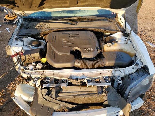 Photo 11 from auction – 2018 CHRYSLER 300 S with VIN 2C3CCABG0JH213956