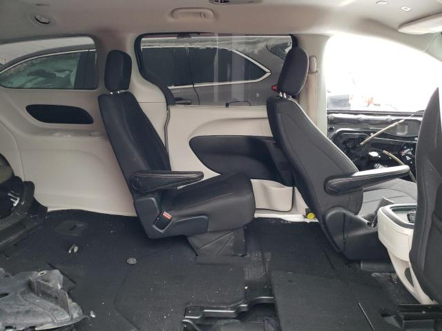 Photo 10 from auction – 2018 CHRYSLER PACIFICA T with VIN 2C4RC1FG8JR331425