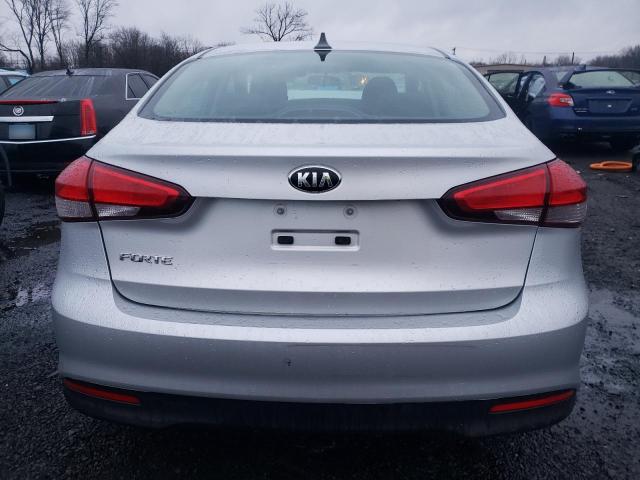 صورة رقم 6 من المزاد - 2017 KIA FORTE LX مع VIN 3KPFK4A74HE012971