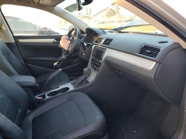 Photo 5 from auction – 2013 VOLKSWAGEN PASSAT SE with VIN 1VWBP7A30DC080293