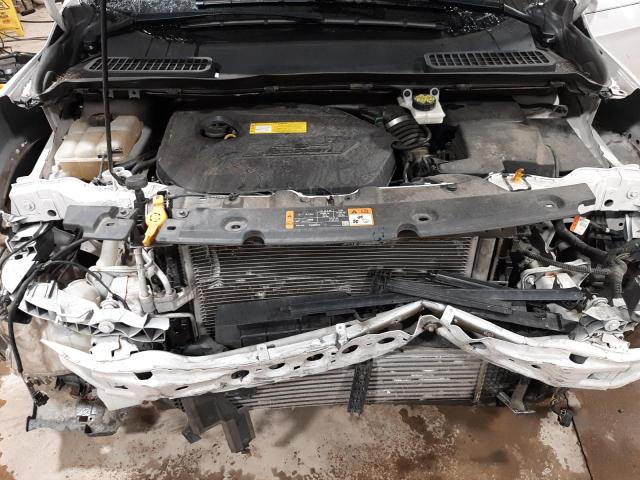 Photo 12 from auction – 2016 FORD ESCAPE SE with VIN 1FMCU9GX8GUB54818